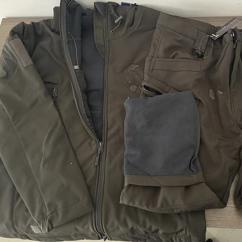 Conjunto Traje Tático Militar de Inverno Resistente e Impermeável - Jaqueta e Calça ArmyPlus
